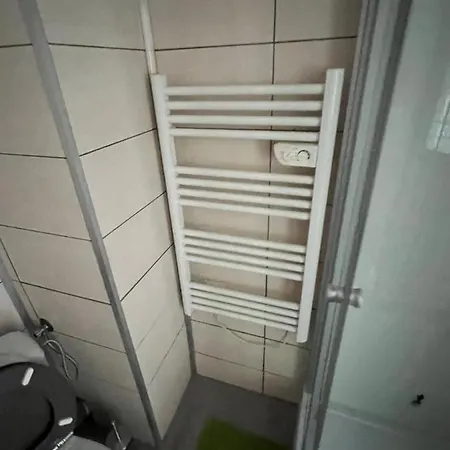 Apartment Studio Proche Gare Avec Parking Prive N°31